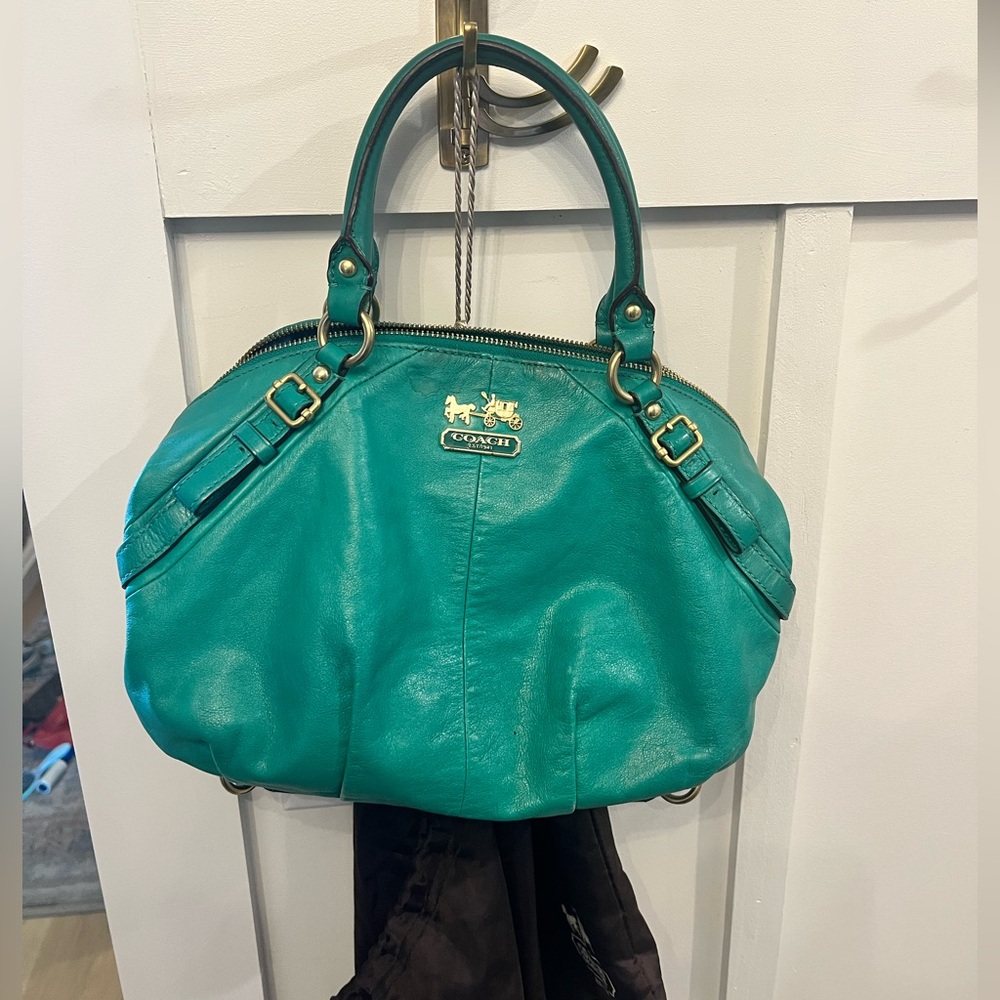 Coach Shoulder bag.. authentic